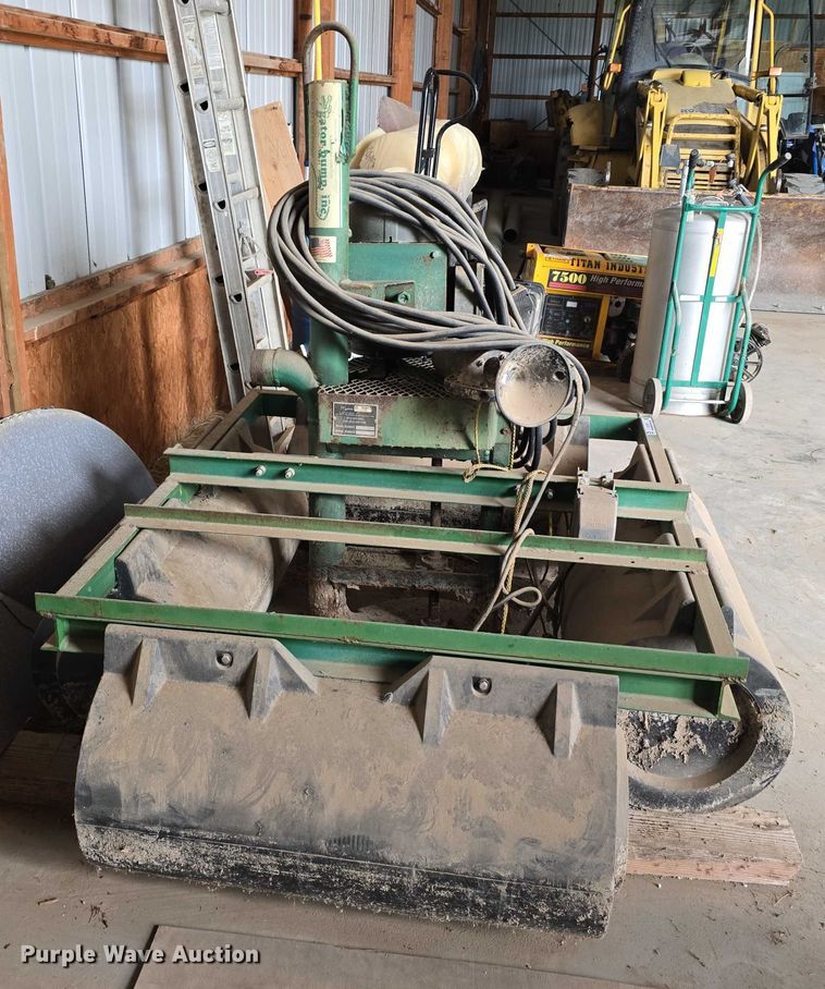 image for item EO1057 Gator Pump Inc. 3VL 7.5 transfer pump