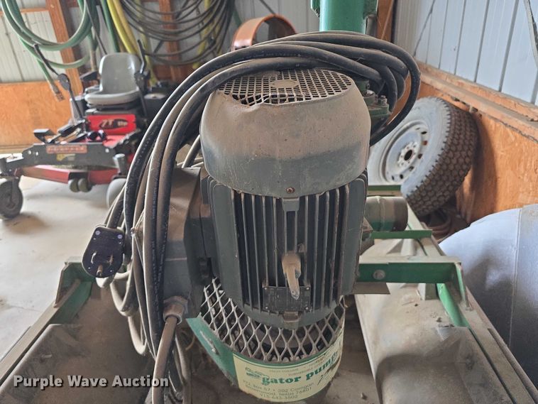 image for item EO1057 Gator Pump Inc. 3VL 7.5 transfer pump