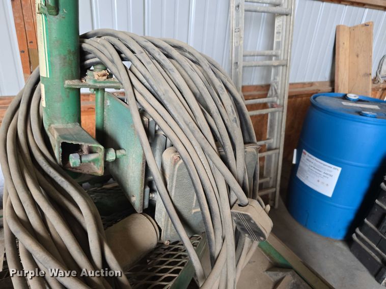 image for item EO1057 Gator Pump Inc. 3VL 7.5 transfer pump