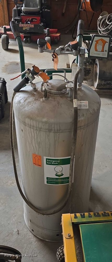 image for item EO1058 Tools