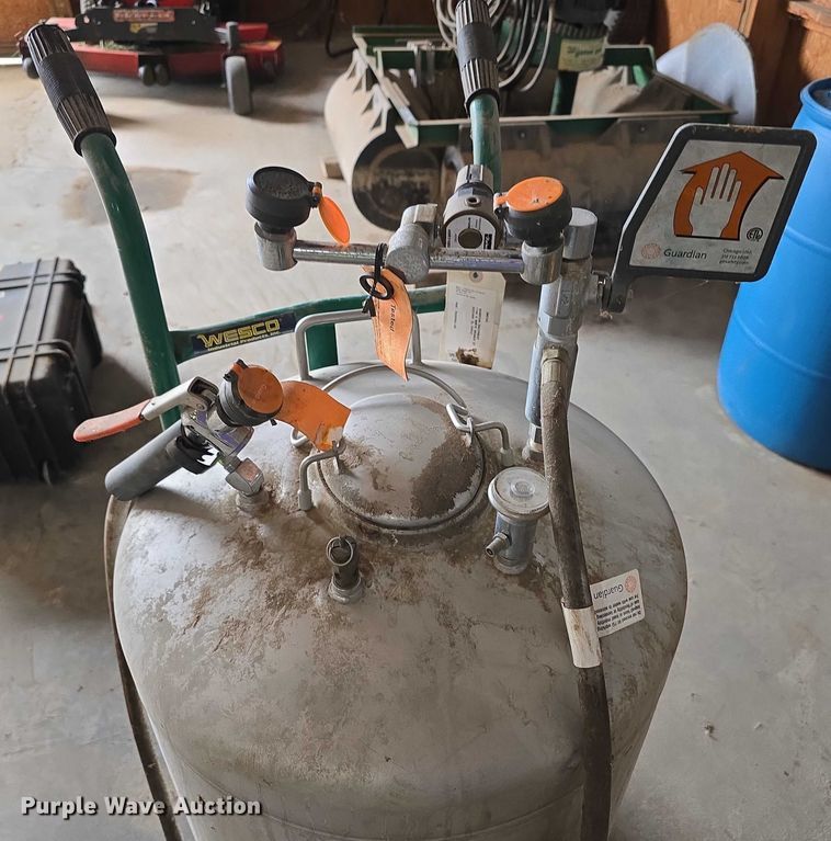 image for item EO1058 Tools