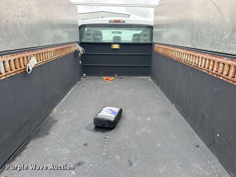 image for item EQ4712 2012 Ford F550 SuperCab utility / service truck