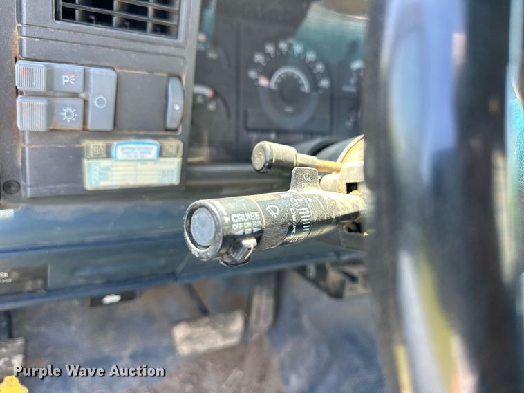 image for item EQ4774 1990 Chevrolet C3500 flatbed pickup truck