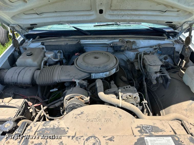 image for item EQ4774 1990 Chevrolet C3500 flatbed pickup truck