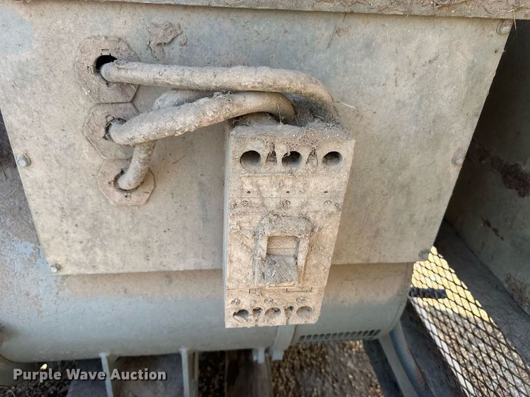 image for item EQ4891 Power Pac generator