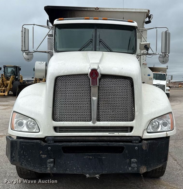 image for item EQ4904 2016 Kenworth ration delivery truck