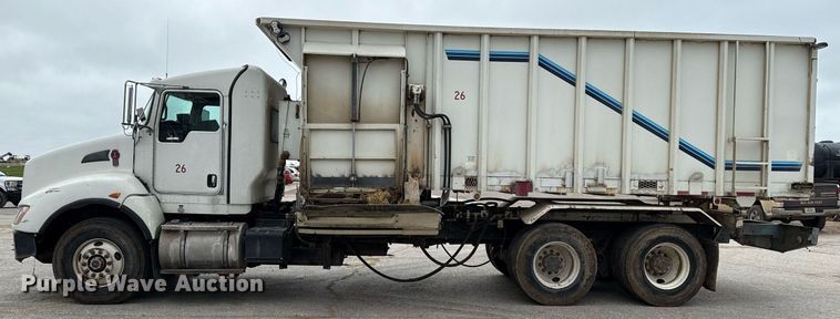 image for item EQ4904 2016 Kenworth ration delivery truck