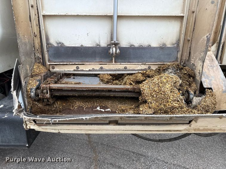 image for item EQ4904 2016 Kenworth ration delivery truck