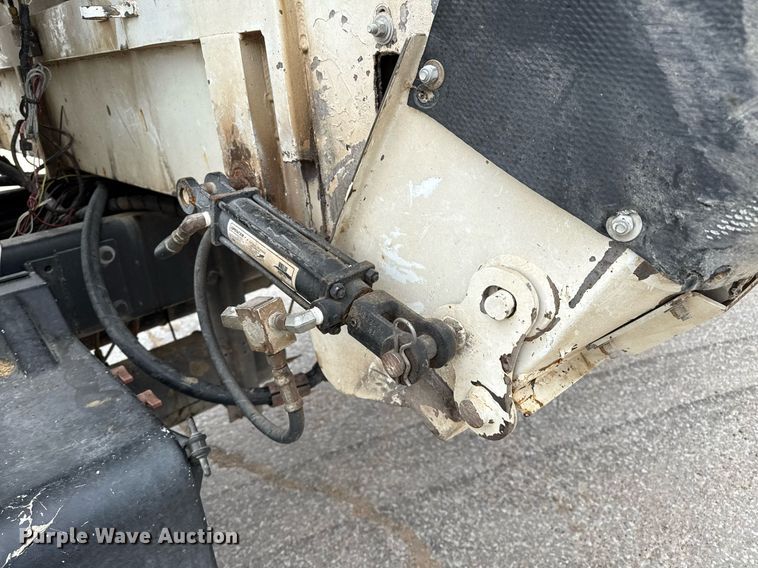 image for item EQ4904 2016 Kenworth ration delivery truck