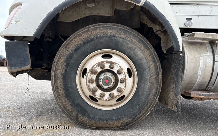 image for item EQ4904 2016 Kenworth ration delivery truck