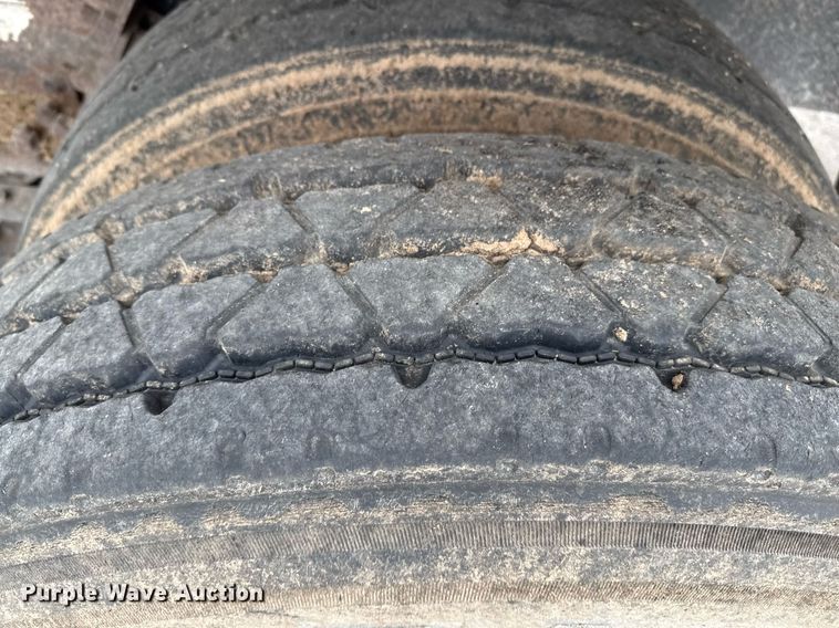 image for item EQ4904 2016 Kenworth ration delivery truck