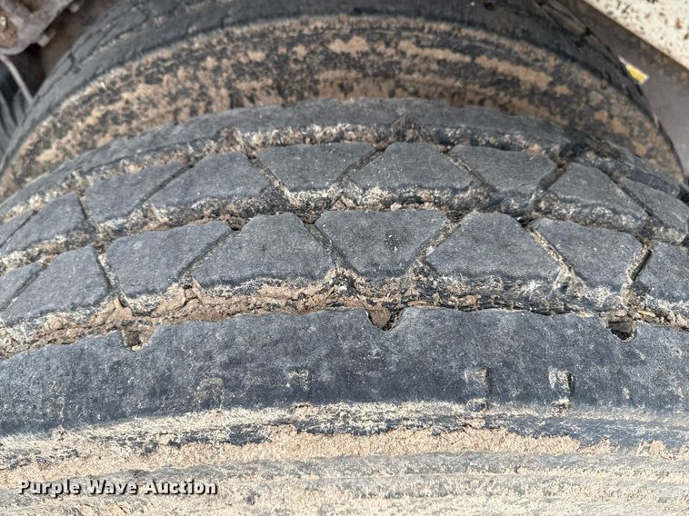 image for item EQ4904 2016 Kenworth ration delivery truck