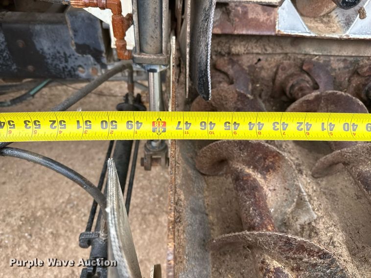 image for item EQ4905 2011 International 7400 ration delivery truck