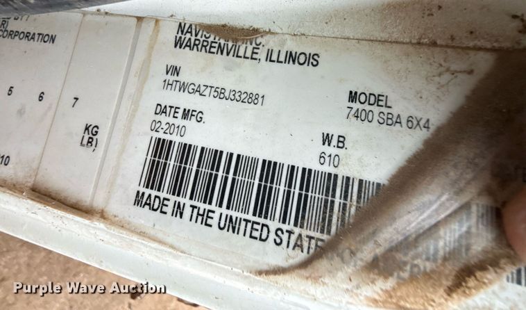 image for item EQ4905 2011 International 7400 ration delivery truck