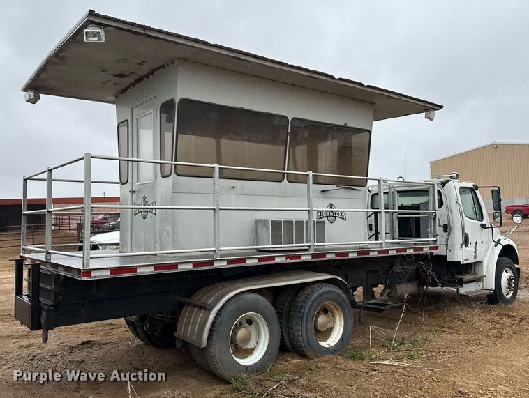 image for item EQ4906 2006 Freightliner Business Class M2 flatbed truck