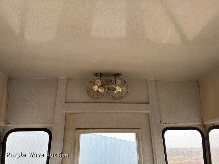 image for item EQ4906 2006 Freightliner Business Class M2 flatbed truck