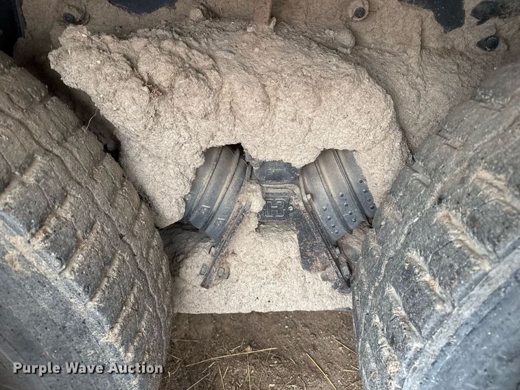 image for item EQ4906 2006 Freightliner Business Class M2 flatbed truck