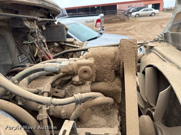 image for item EQ4906 2006 Freightliner Business Class M2 flatbed truck