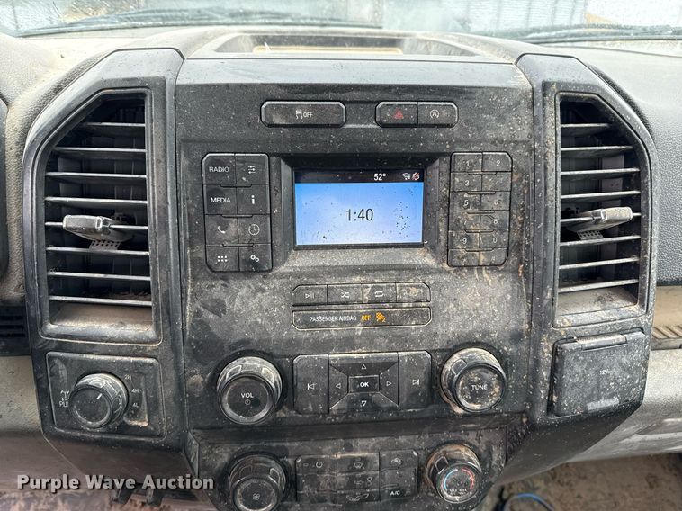 image for item EQ4907 2018 Ford F150 SuperCab pickup truck