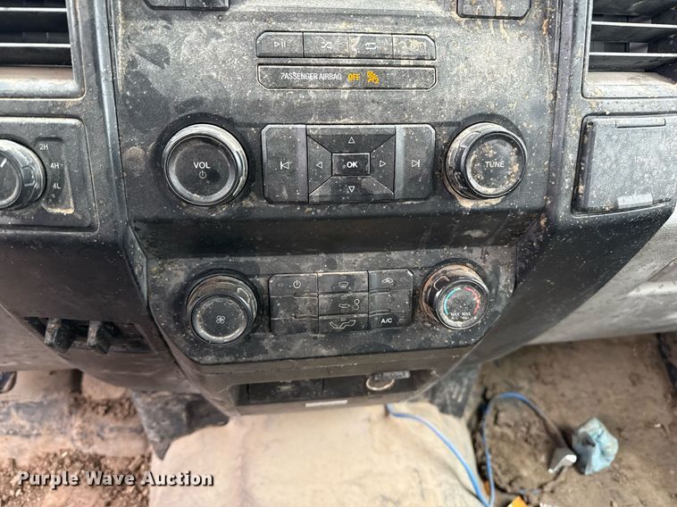 image for item EQ4907 2018 Ford F150 SuperCab pickup truck