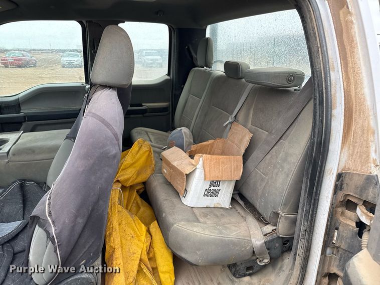 image for item EQ4907 2018 Ford F150 SuperCab pickup truck