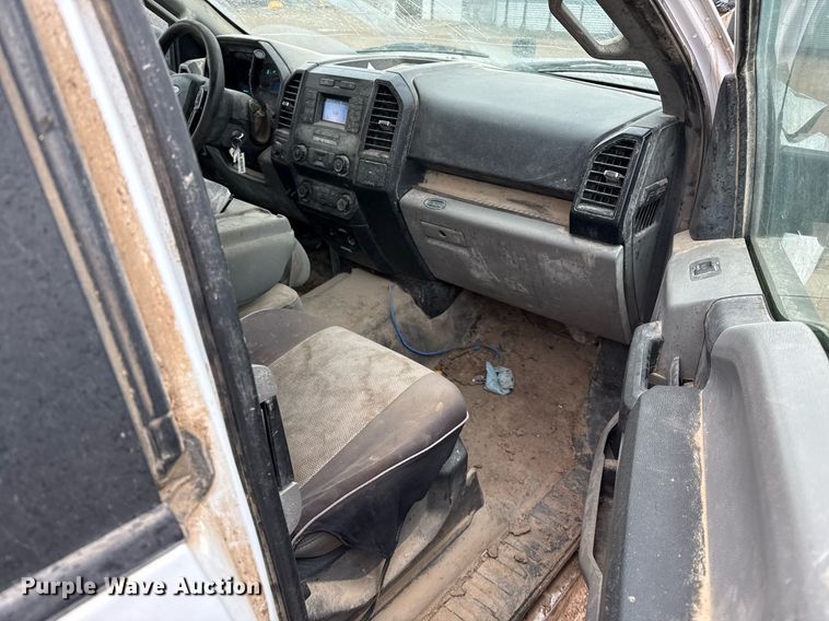 image for item EQ4907 2018 Ford F150 SuperCab pickup truck