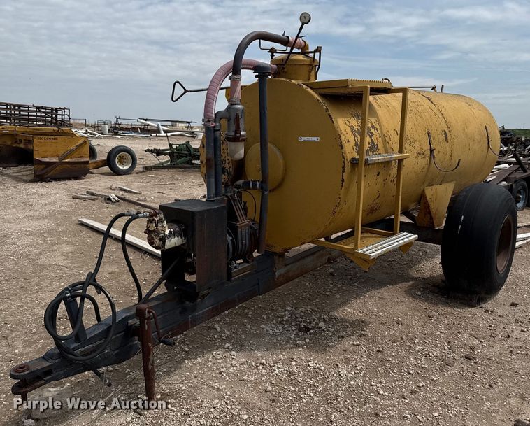 image for item EQ4918 Vacuum trailer