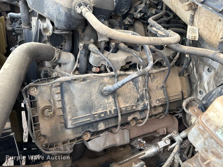 image for item EQ4928 2019 Ford F350 Super Duty  SuperCab bale bed pickup truck