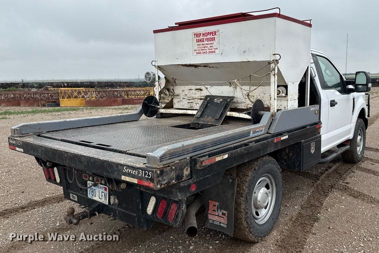 image for item EQ4930 2018 Ford F350 Super Duty XL bale bed pickup truck