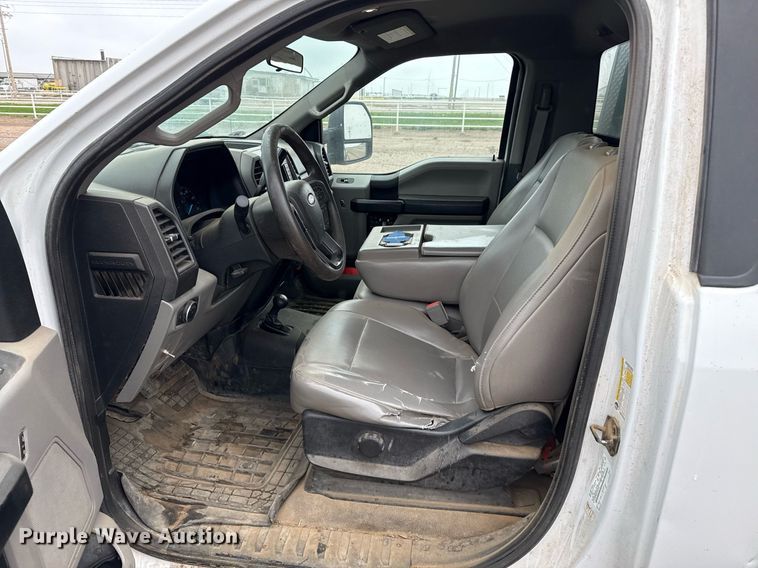 image for item EQ4930 2018 Ford F350 Super Duty XL bale bed pickup truck