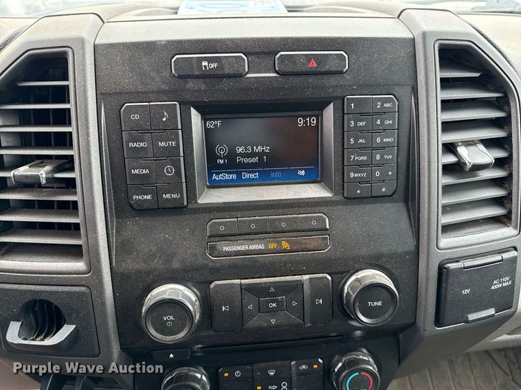 image for item EQ4930 2018 Ford F350 Super Duty XL bale bed pickup truck