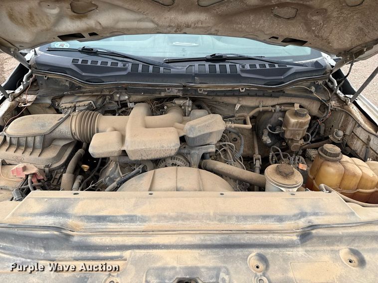 image for item EQ4930 2018 Ford F350 Super Duty XL bale bed pickup truck