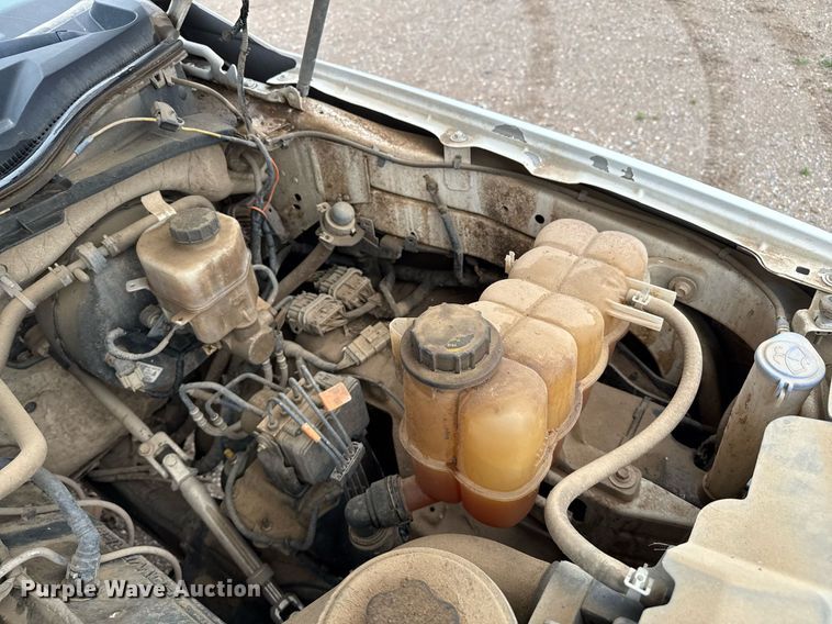 image for item EQ4930 2018 Ford F350 Super Duty XL bale bed pickup truck