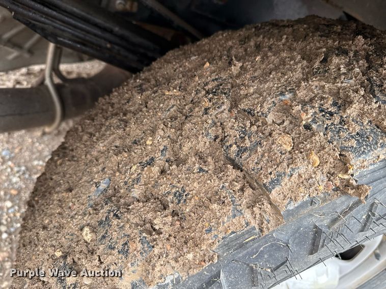 image for item EQ4930 2018 Ford F350 Super Duty XL bale bed pickup truck