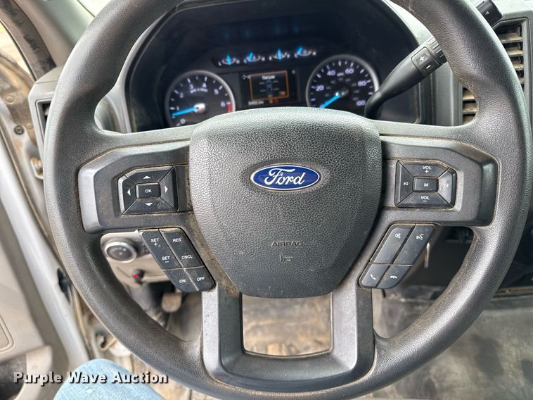 image for item EQ4933 2022 Ford F250 Super Duty XL bale bed pickup truck