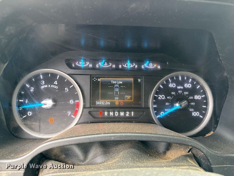 image for item EQ4933 2022 Ford F250 Super Duty XL bale bed pickup truck