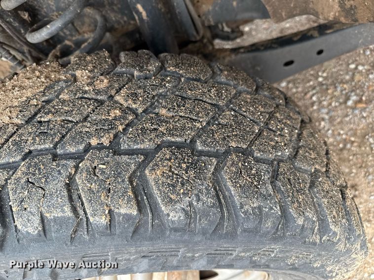 image for item EQ4933 2022 Ford F250 Super Duty XL bale bed pickup truck