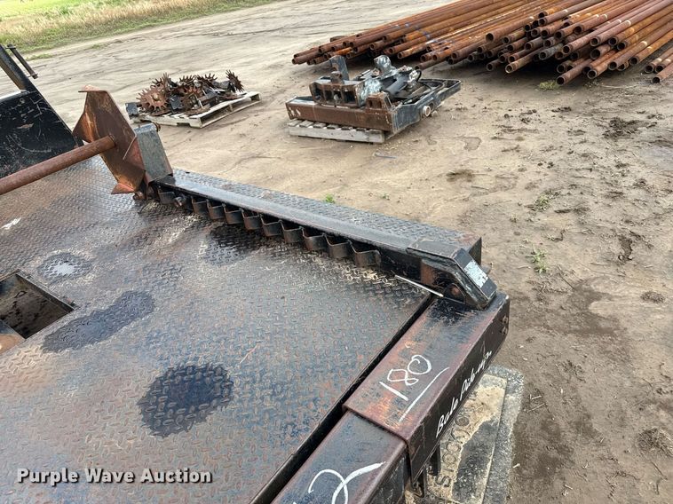 image for item EQ4949 DewEze hydraulic bale bed