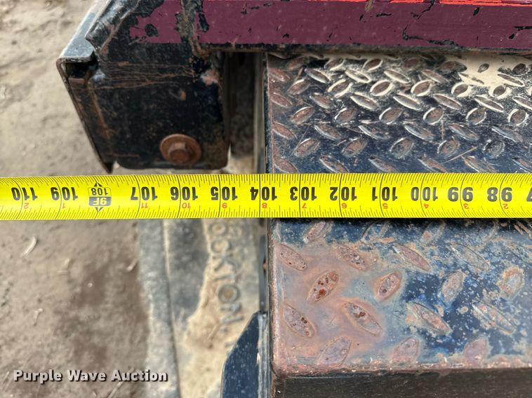 image for item EQ4949 DewEze hydraulic bale bed