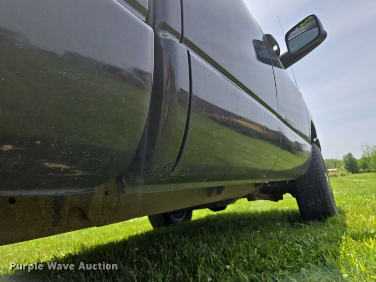 image for item EQ6558 2007 Dodge Ram 2500 Quad Cab pickup truck