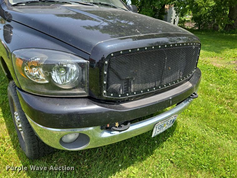 image for item EQ6558 2007 Dodge Ram 2500 Quad Cab pickup truck