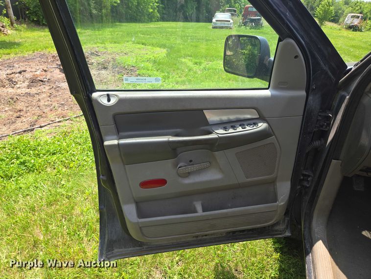 image for item EQ6558 2007 Dodge Ram 2500 Quad Cab pickup truck