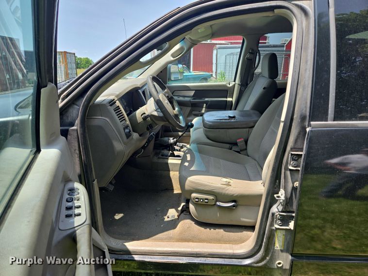 image for item EQ6558 2007 Dodge Ram 2500 Quad Cab pickup truck
