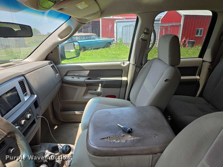 image for item EQ6558 2007 Dodge Ram 2500 Quad Cab pickup truck