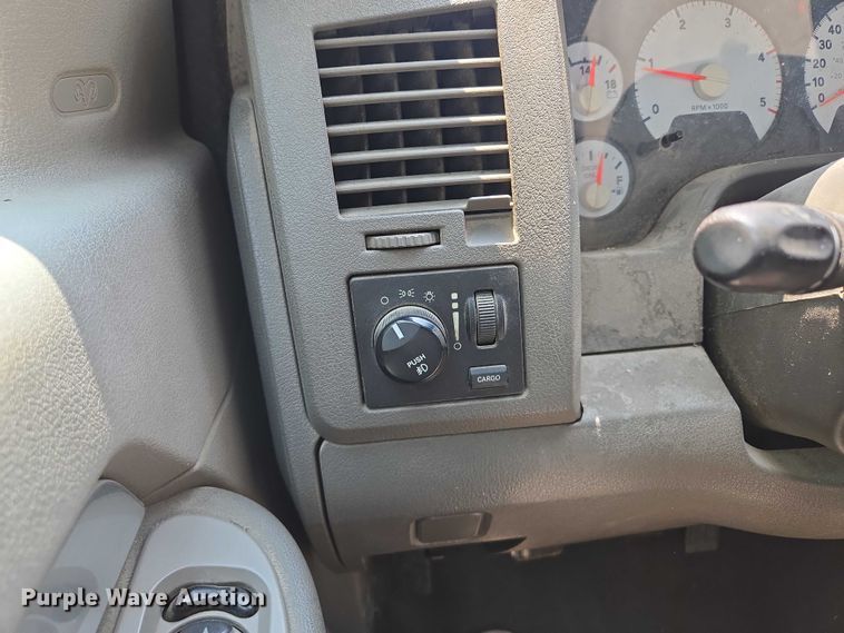 image for item EQ6558 2007 Dodge Ram 2500 Quad Cab pickup truck