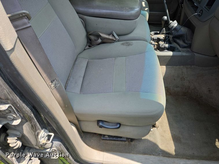 image for item EQ6558 2007 Dodge Ram 2500 Quad Cab pickup truck