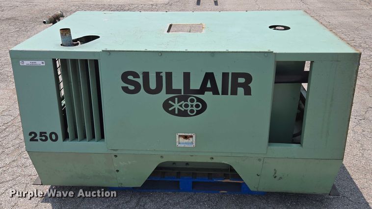 image for item EQ6560 Sullair 250 air compressor