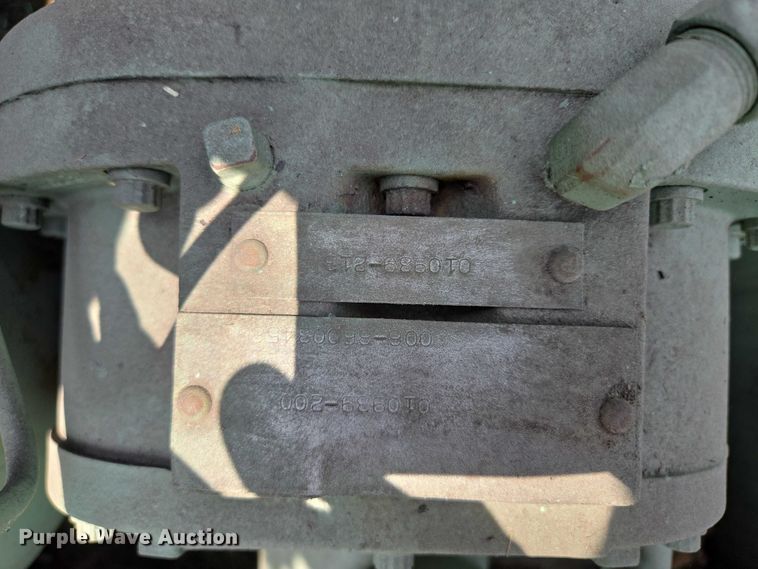 image for item EQ6560 Sullair 250 air compressor