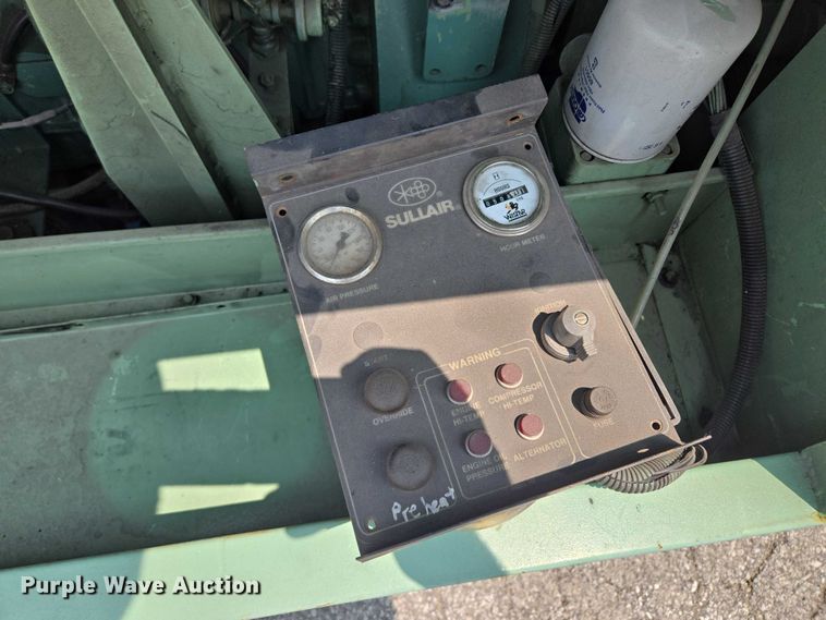 image for item EQ6560 Sullair 250 air compressor