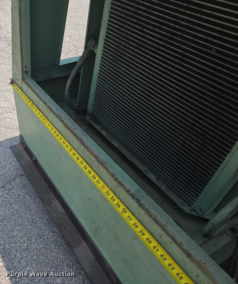 image for item EQ6560 Sullair 250 air compressor